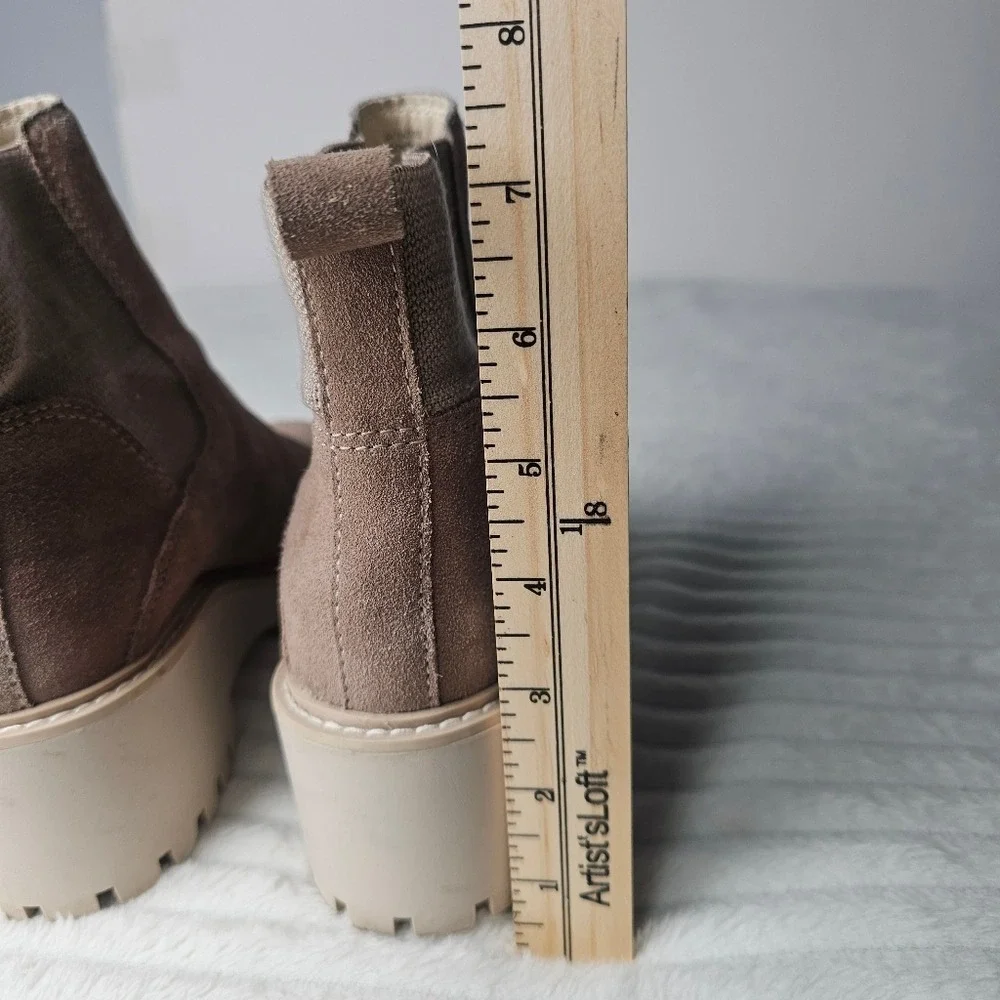 Dolce Vita Haddie Boots‎ 6M Taupe Suede Leather Lug Sole Platform Chelsea